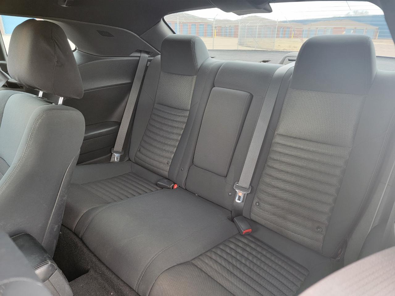 Dodge Challenger 2dr Cpe R/T 2012