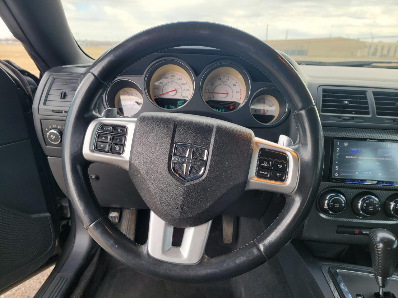 Dodge Challenger 2dr Cpe R/T 2012