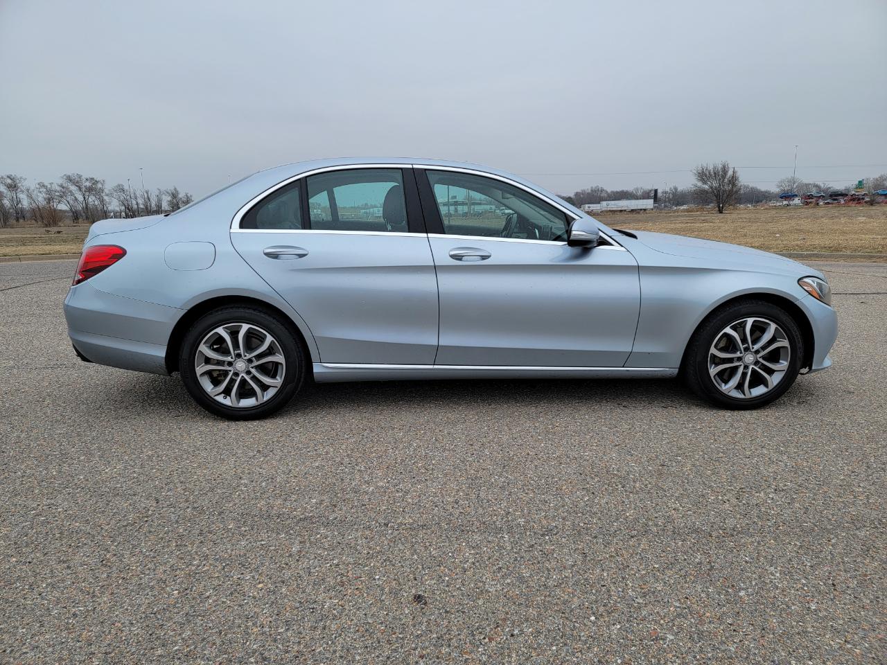 Mercedes-Benz C-Class 4dr Sdn C 300 4MATIC 2015