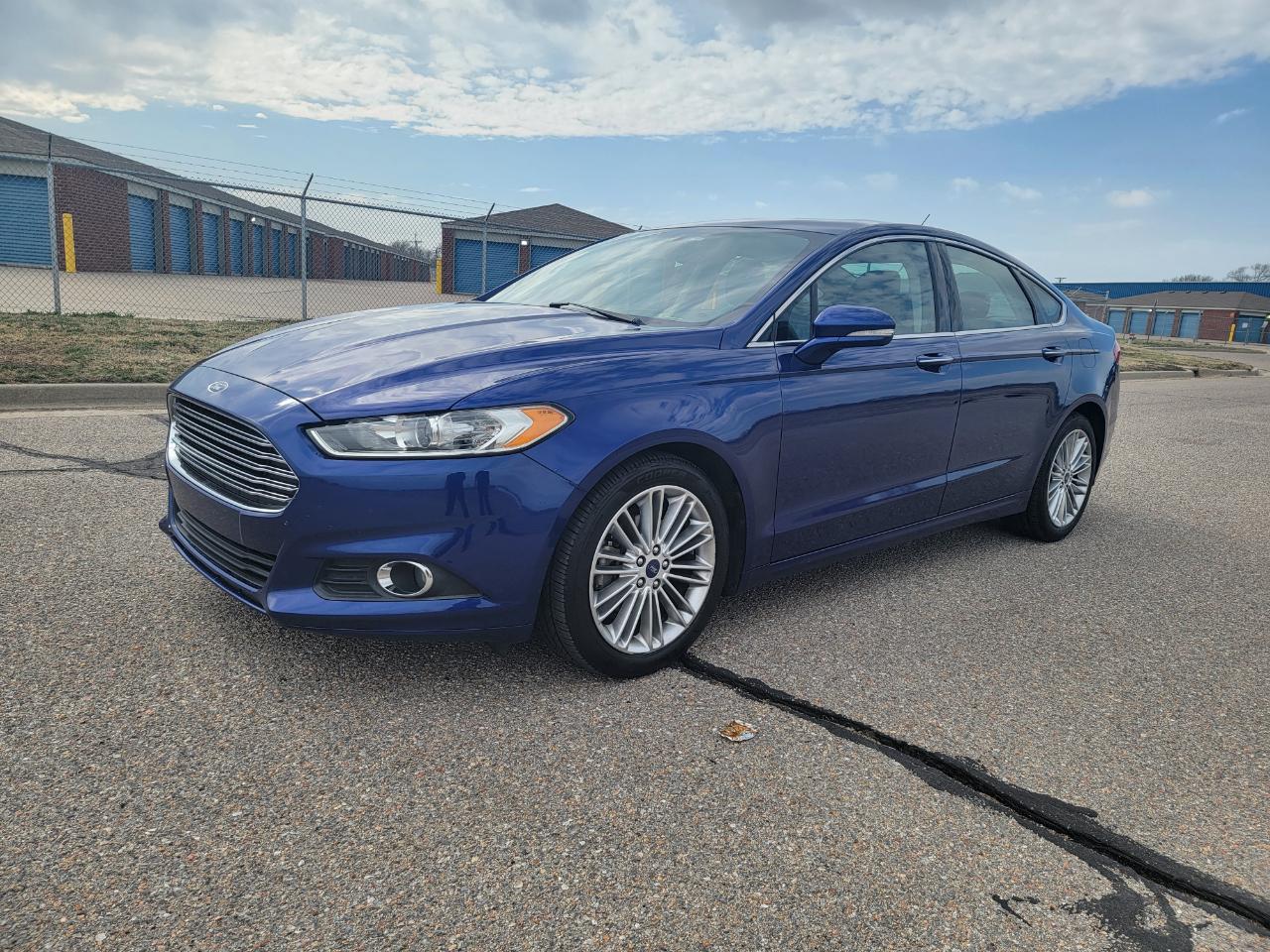 Ford Fusion 4dr Sdn SE FWD 2015