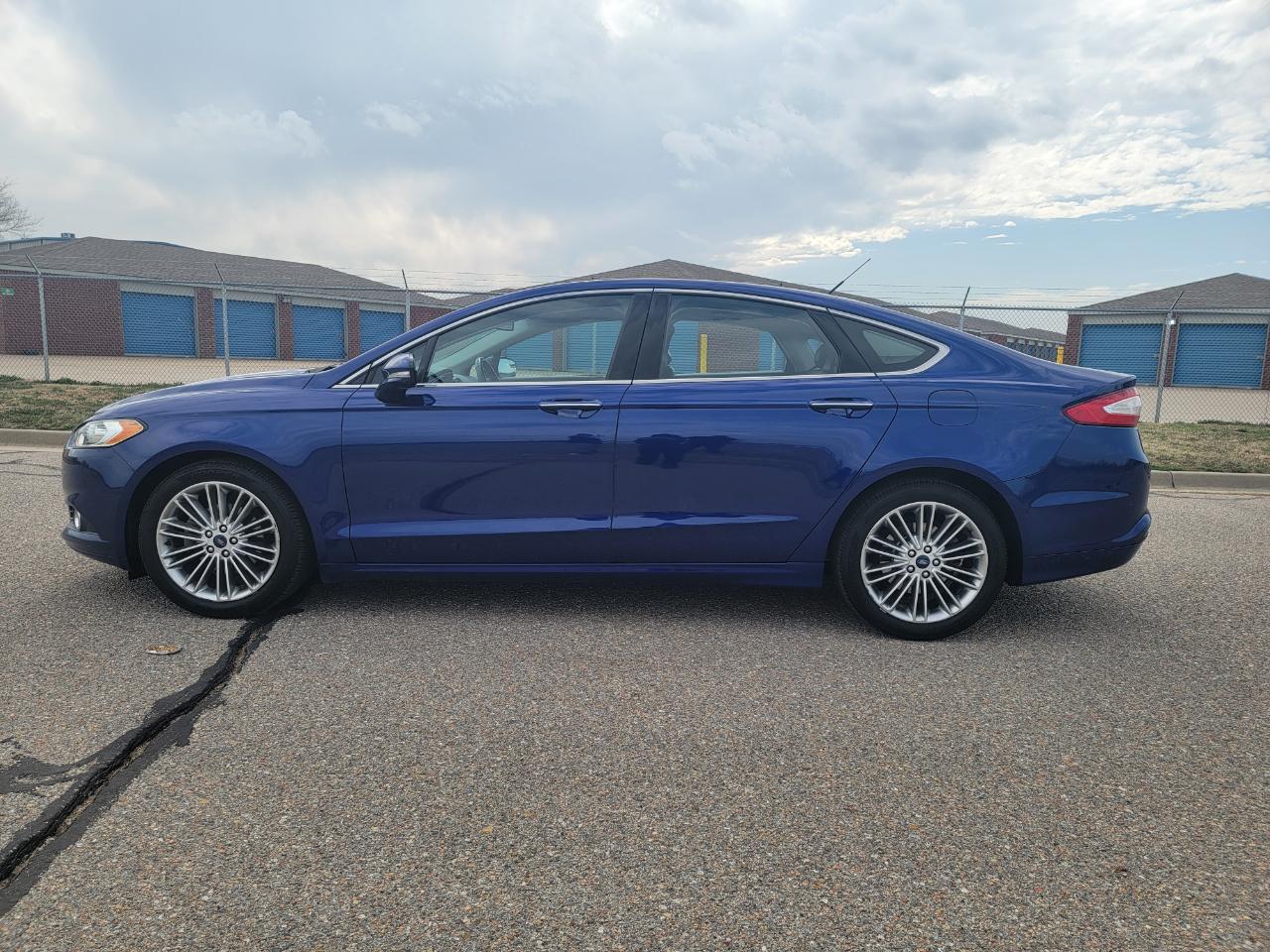 Ford Fusion 4dr Sdn SE FWD 2015