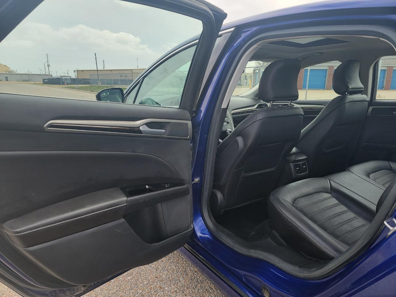 Ford Fusion 4dr Sdn SE FWD 2015