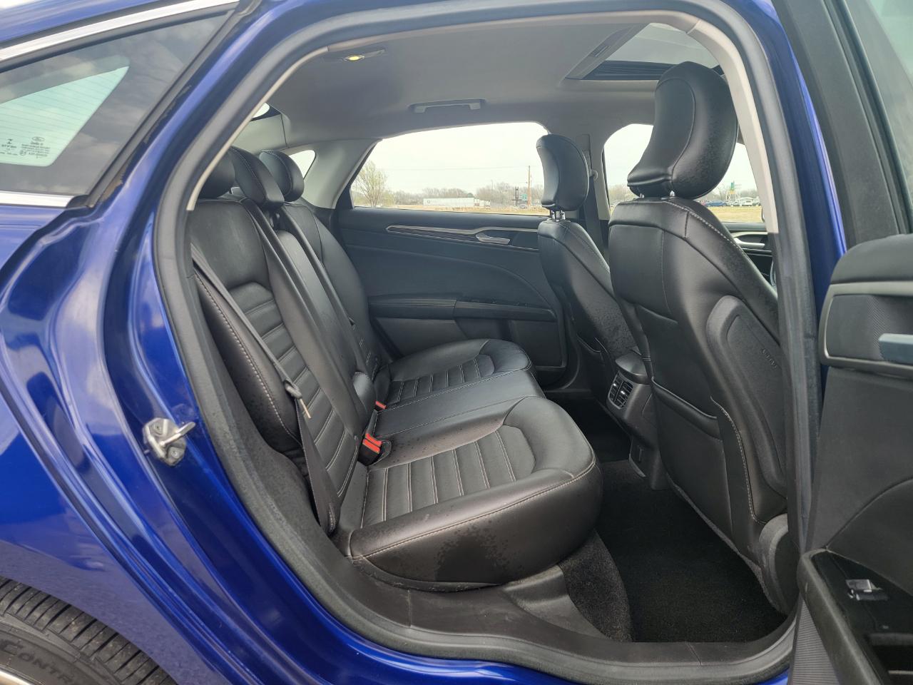 Ford Fusion 4dr Sdn SE FWD 2015