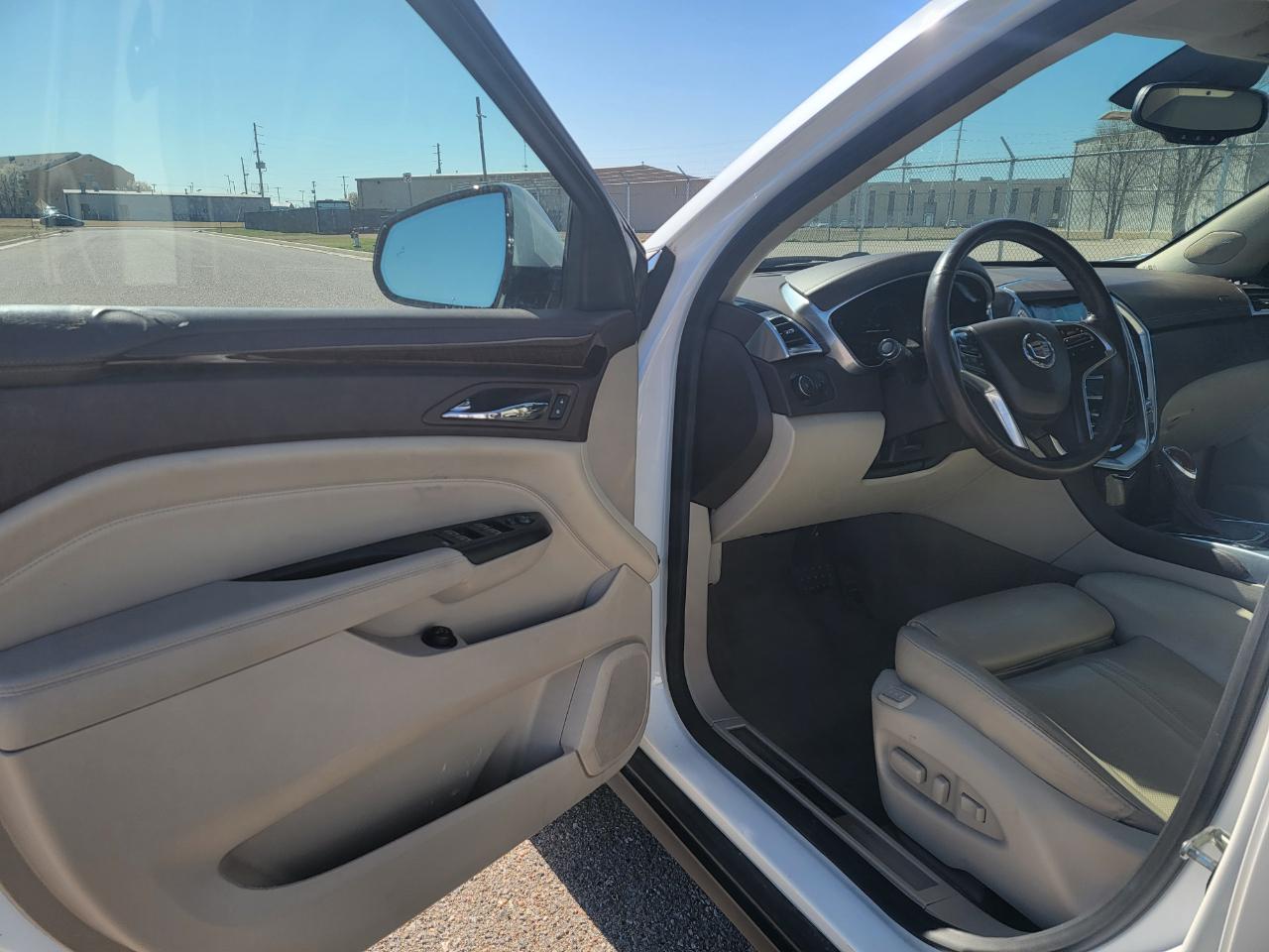 Cadillac SRX FWD 4dr Premium Collection 2016