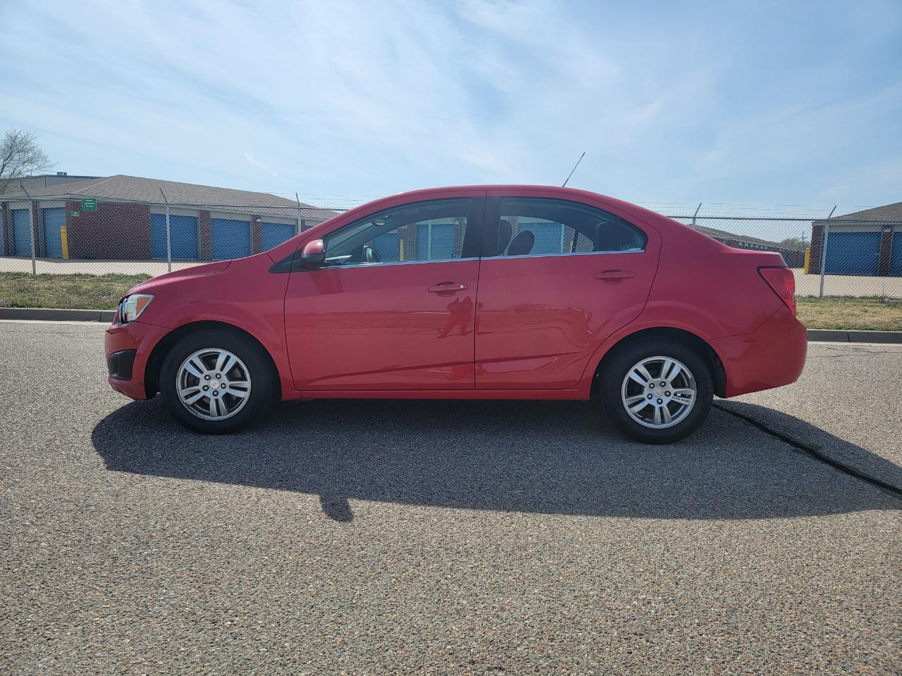 Chevrolet Sonic 4dr Sdn Auto LT 2015