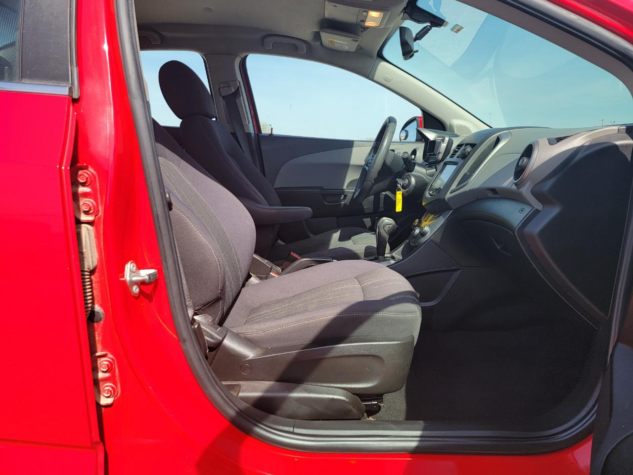 Chevrolet Sonic 4dr Sdn Auto LT 2015