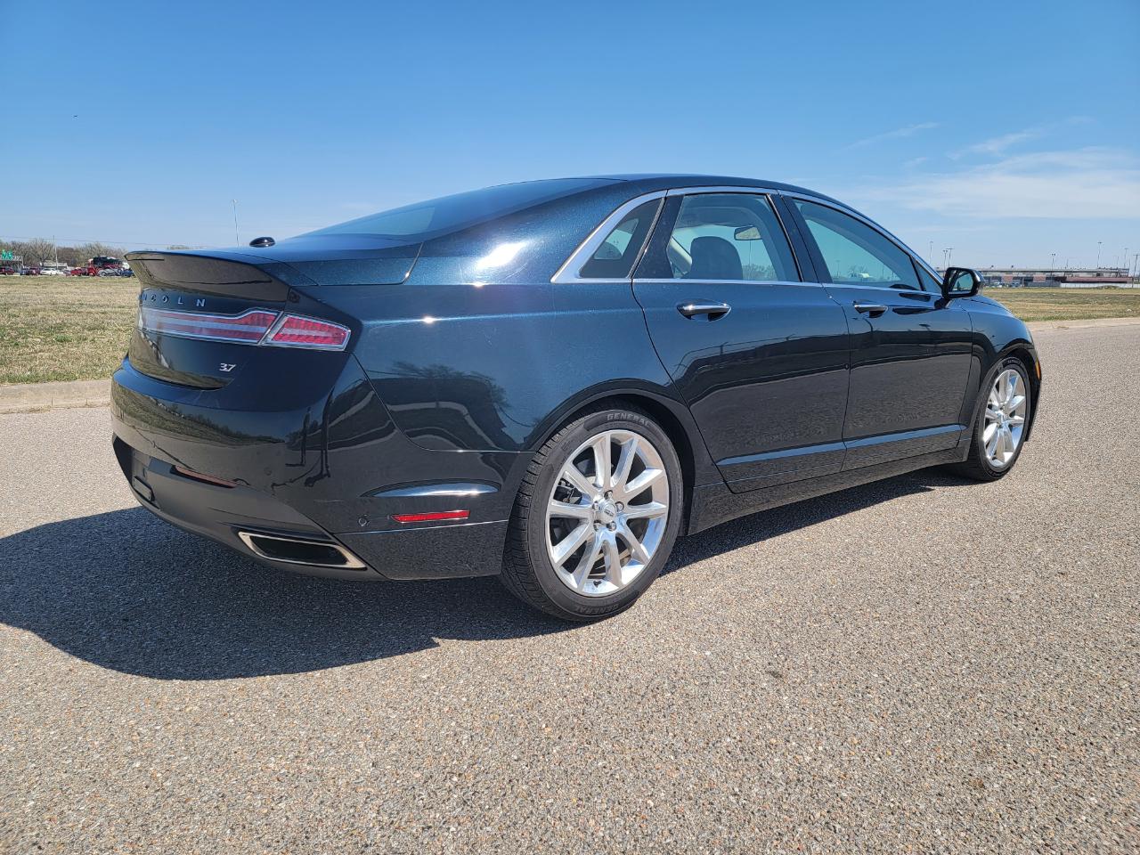 Lincoln MKZ 4dr Sdn FWD 2014