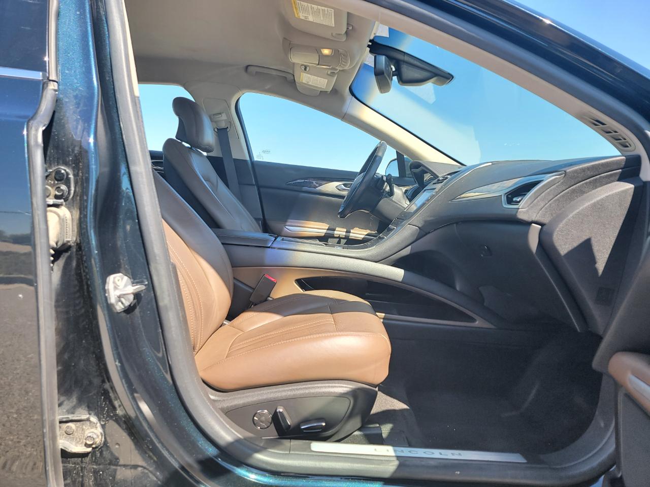 Lincoln MKZ 4dr Sdn FWD 2014