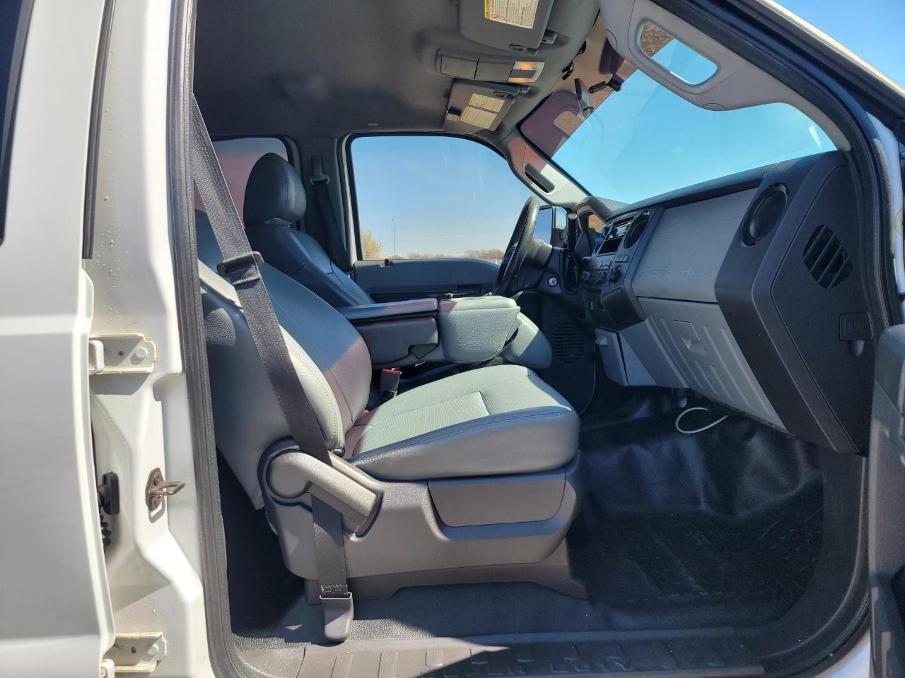 Ford Super Duty F-250 SRW 4WD Crew Cab 156" Platinum 2013