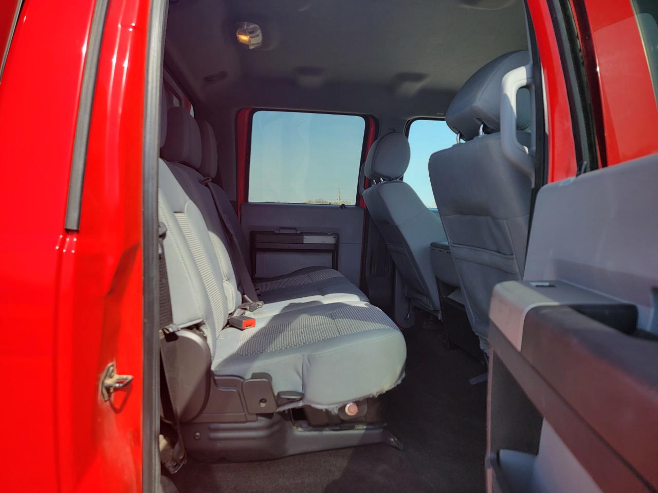 Ford Super Duty F-250 SRW 4WD Crew Cab 172" Platinum 2016