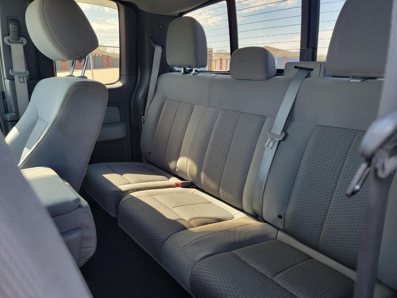 RAM 1500 4WD Crew Cab 140.5" Big Horn 2016