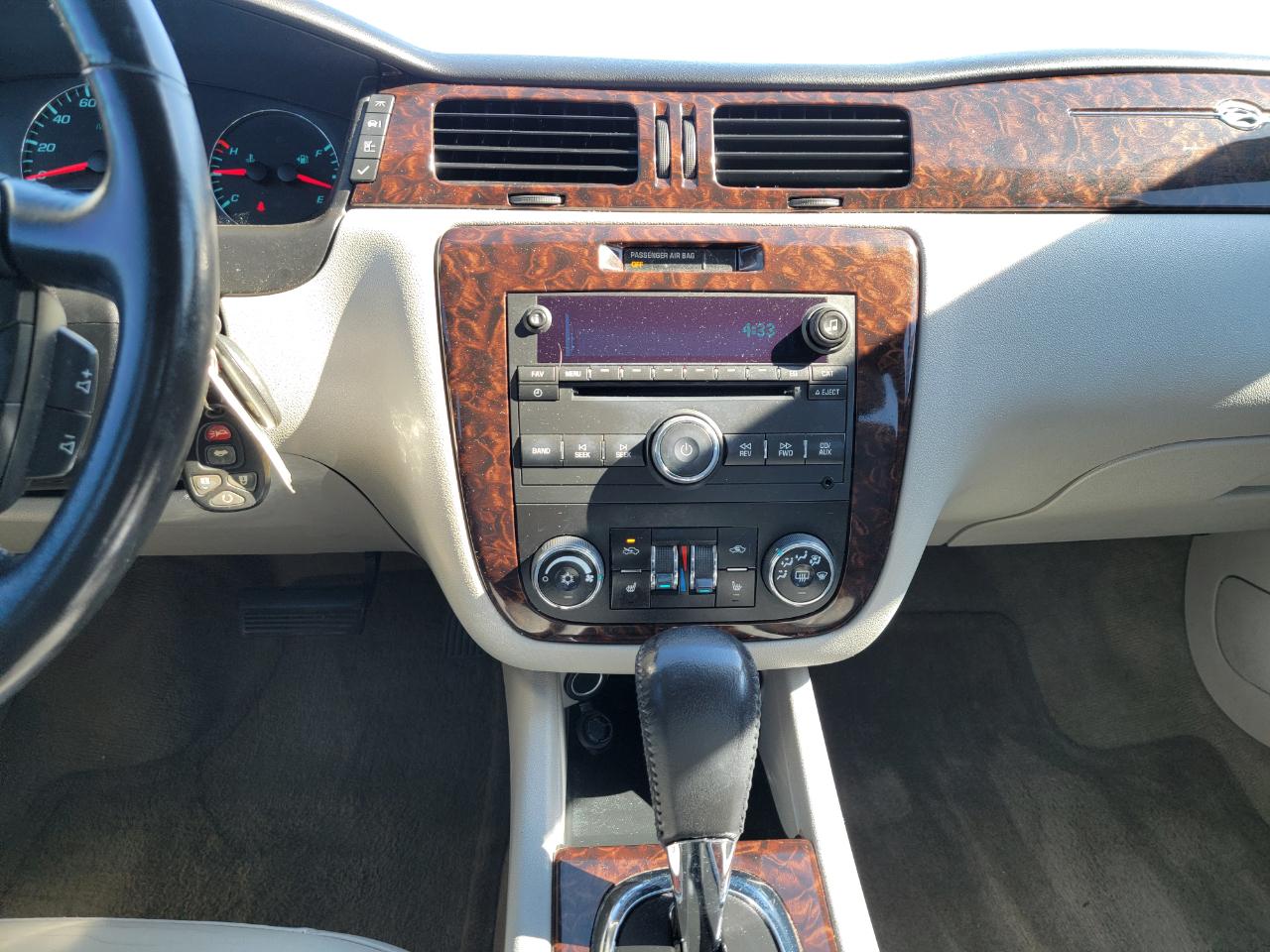 Chevrolet Impala 4dr Sdn LTZ 2012