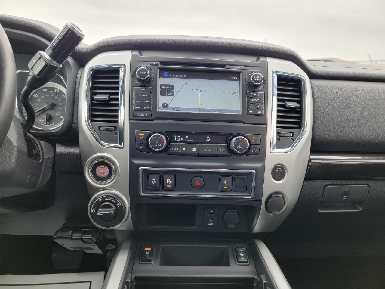 Nissan Titan 4x4 Crew Cab SV 2018