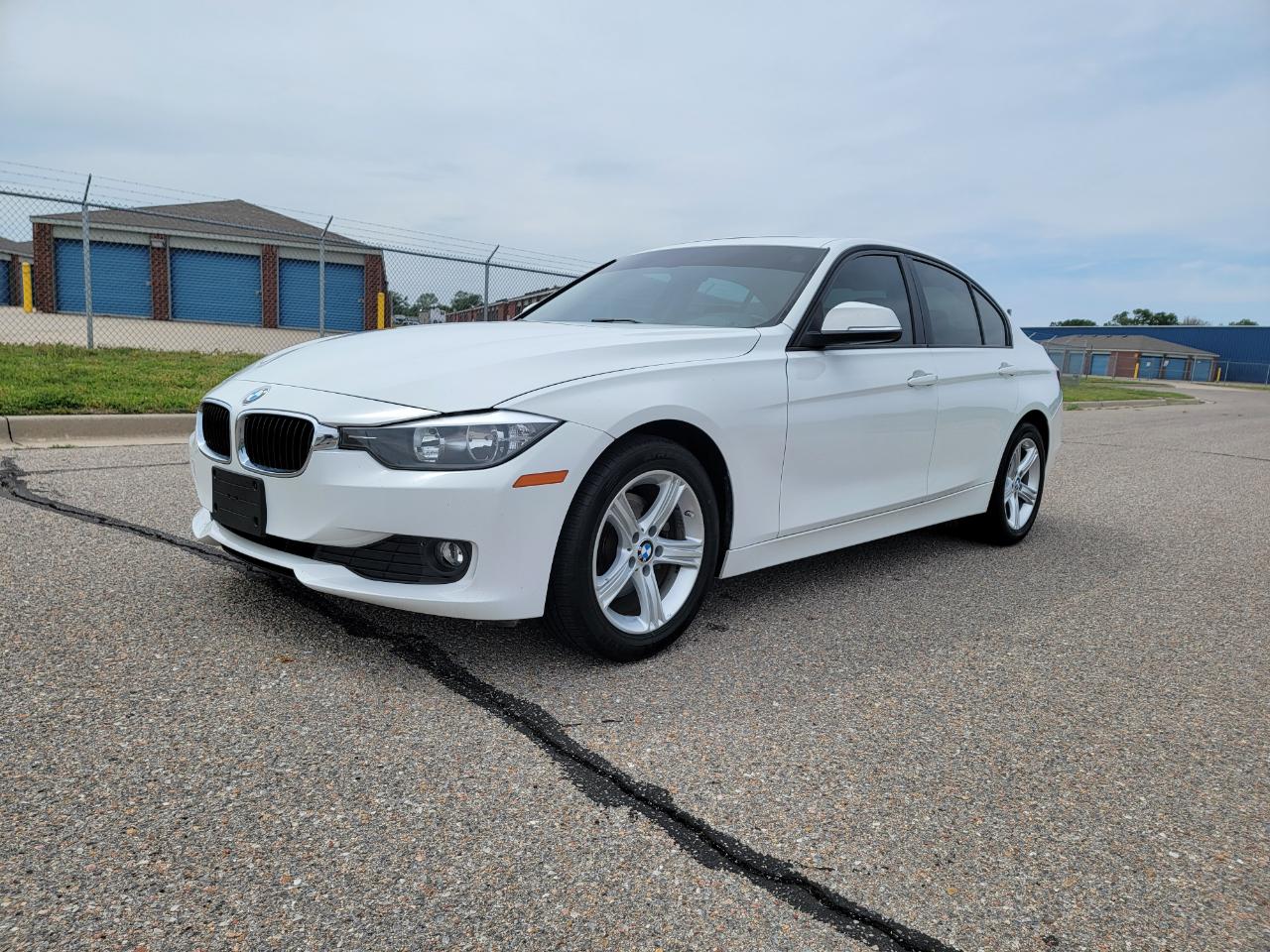 BMW 3 Series 4dr Sdn 320i xDrive AWD 2015