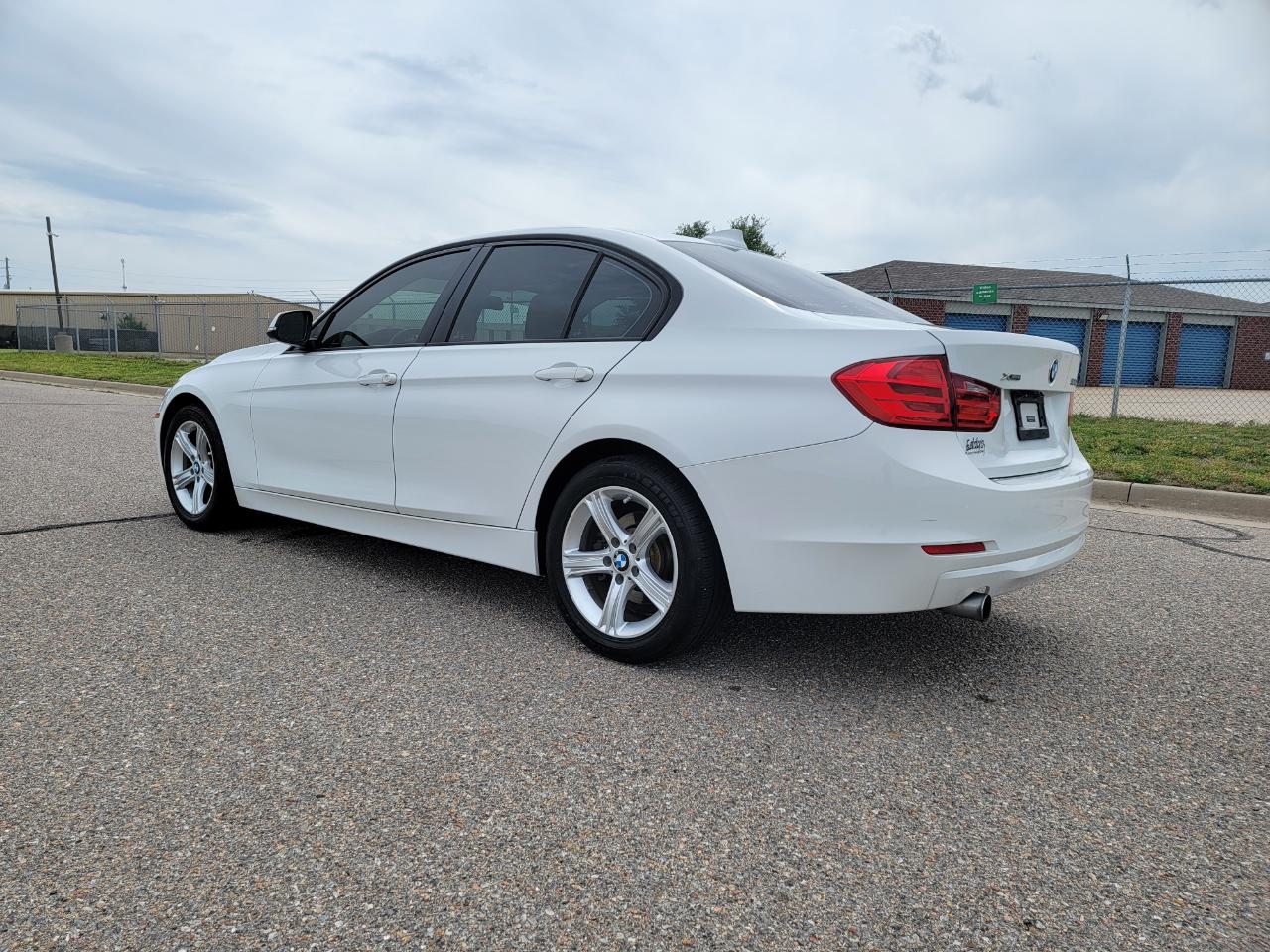 BMW 3 Series 4dr Sdn 320i xDrive AWD 2015