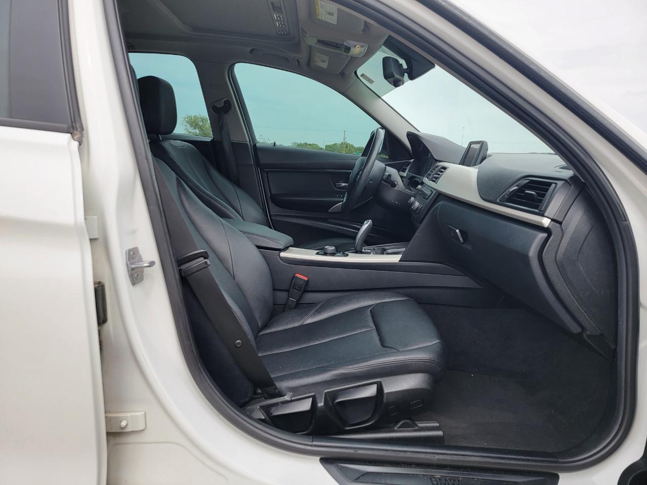 BMW 3 Series 4dr Sdn 320i xDrive AWD 2015