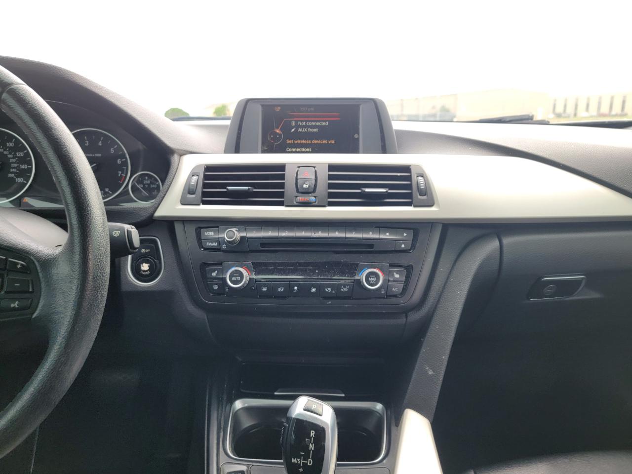 BMW 3 Series 4dr Sdn 320i xDrive AWD 2015