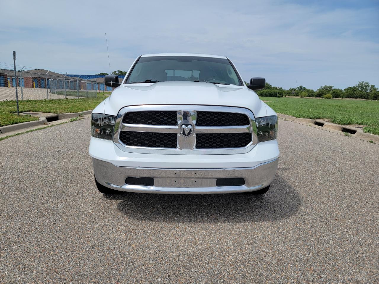 RAM 1500 Classic SLT 4x2 Crew Cab 6'4" Box 2019