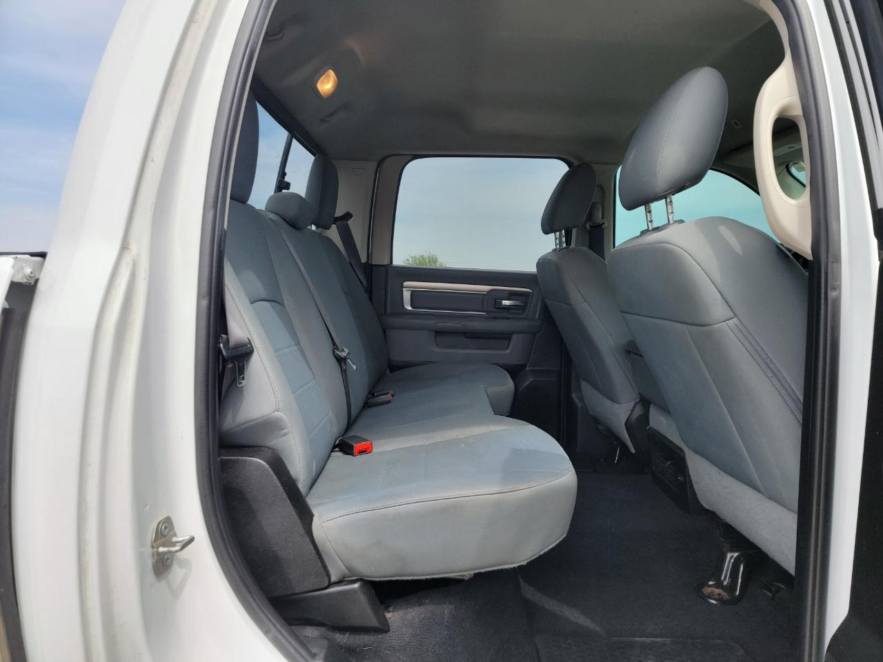 RAM 1500 Classic SLT 4x2 Crew Cab 6'4" Box 2019