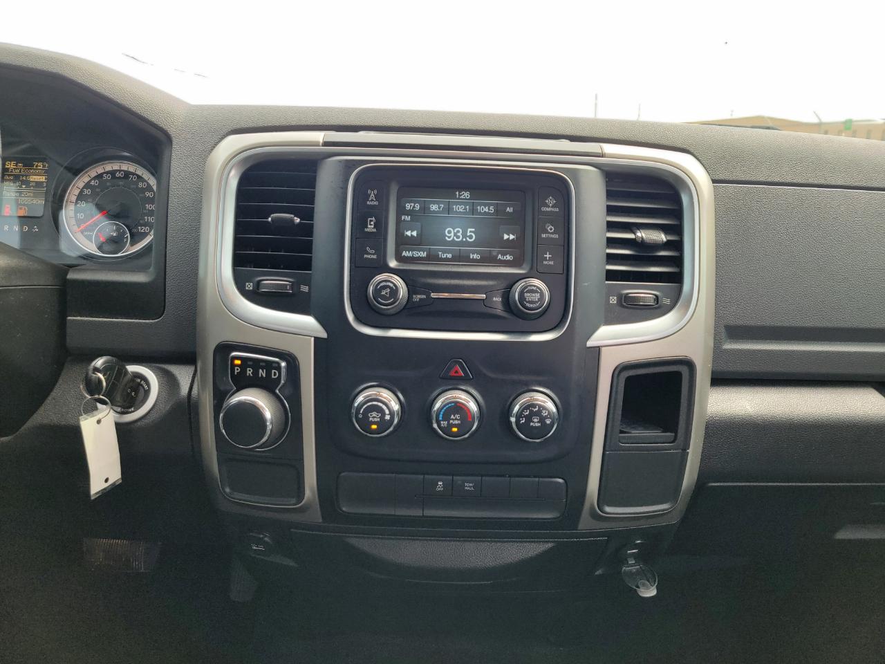 RAM 1500 Classic SLT 4x2 Crew Cab 6'4" Box 2019