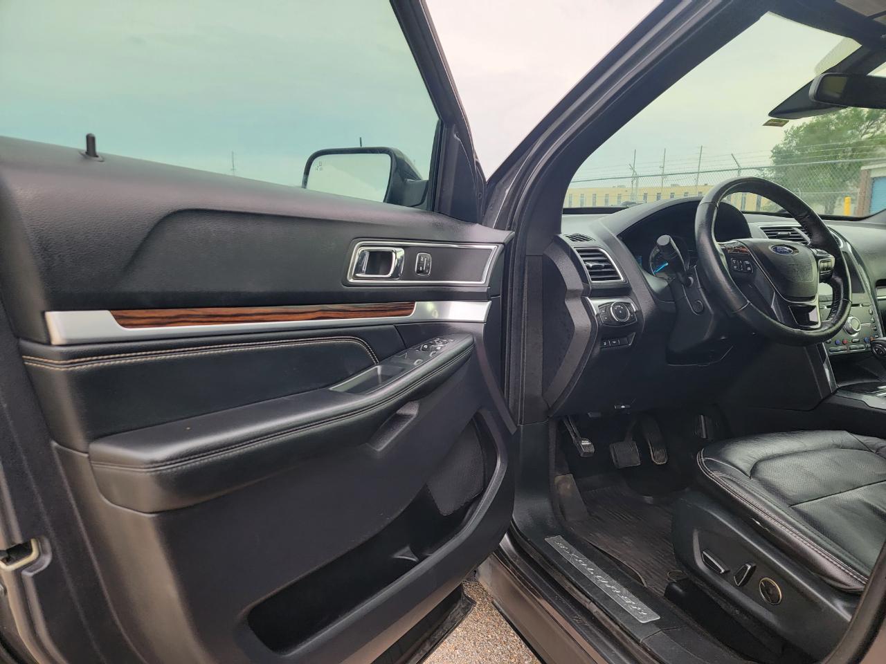 Ford Explorer Limited 4WD 2018