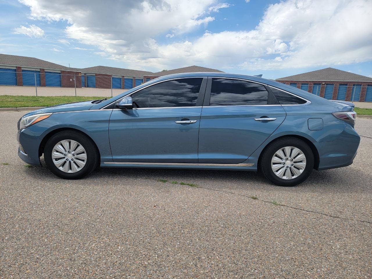 Hyundai Sonata Hybrid 4dr Sdn SE 2016