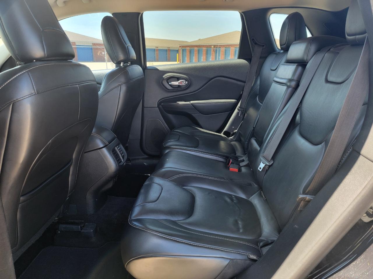 Jeep Cherokee FWD 4dr Limited 2015