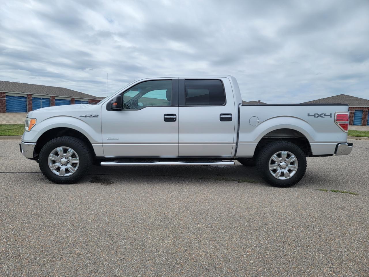Ford F-150 4WD SuperCrew 145" Platinum 2012