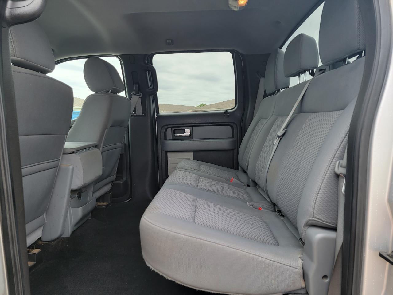 Ford F-150 4WD SuperCrew 145" Platinum 2012