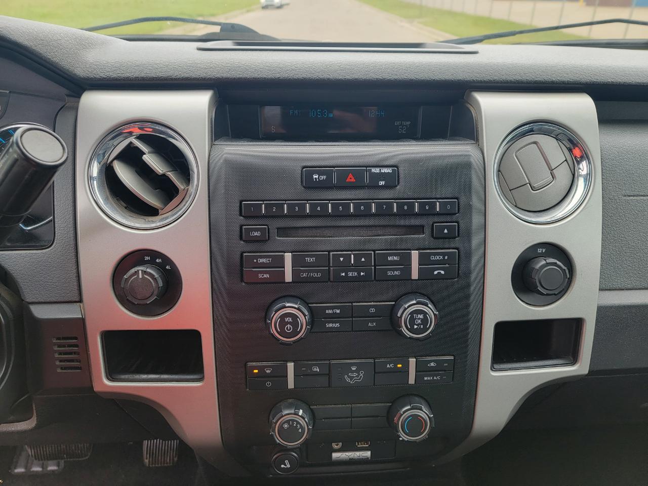 Ford F-150 4WD SuperCrew 145" Platinum 2012