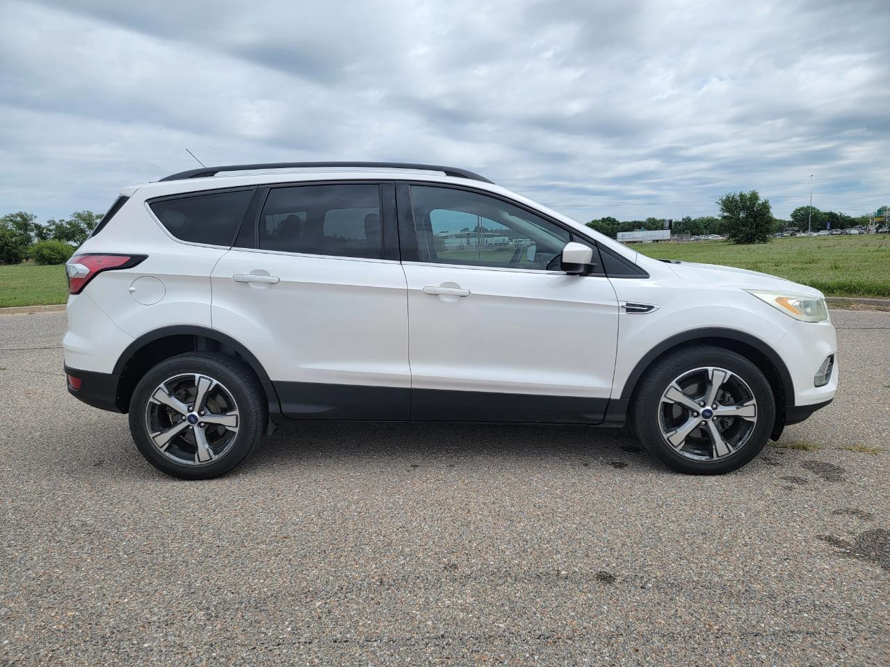 Ford Escape SE FWD 2017