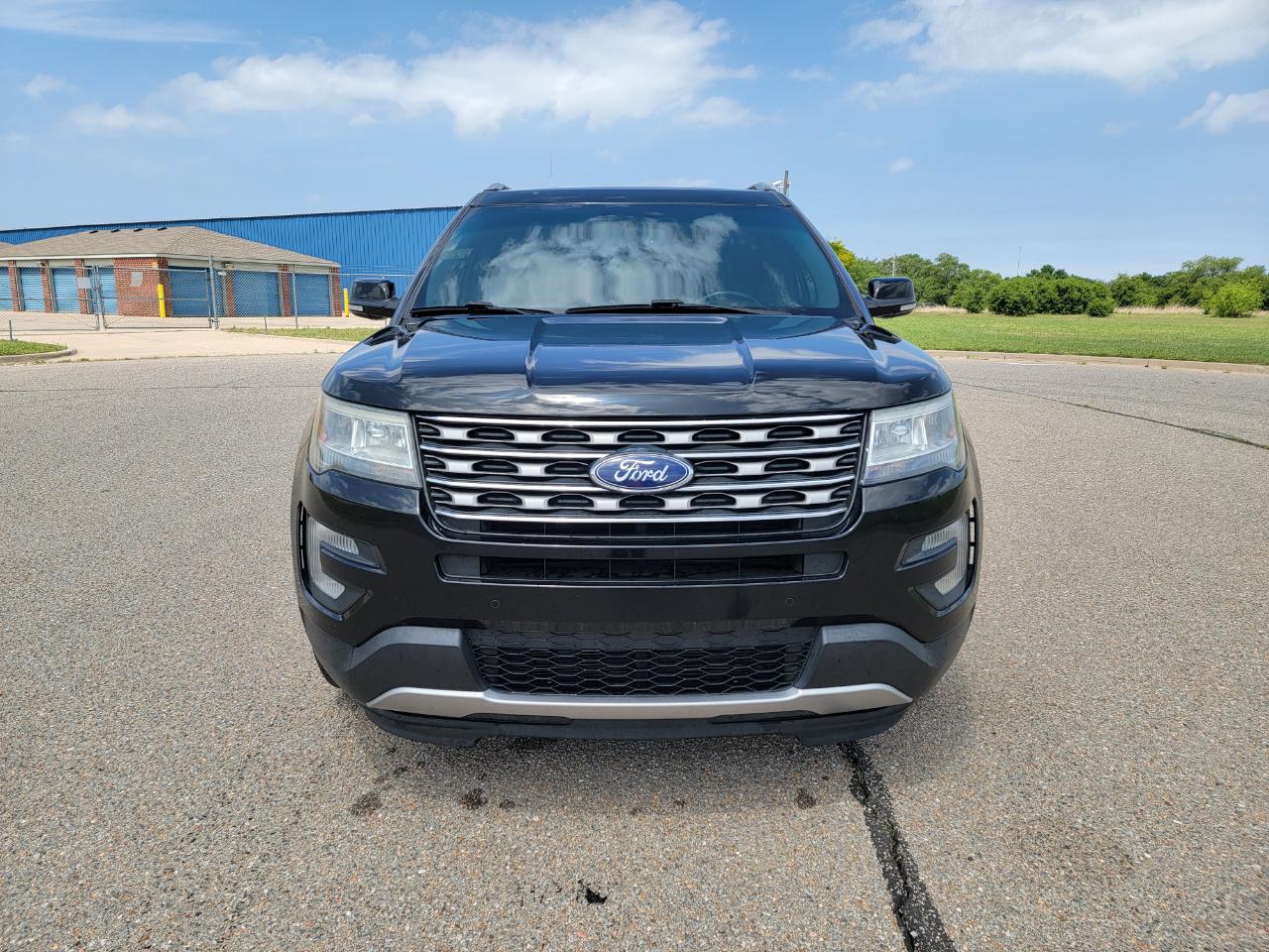 Ford Explorer XLT FWD 2017