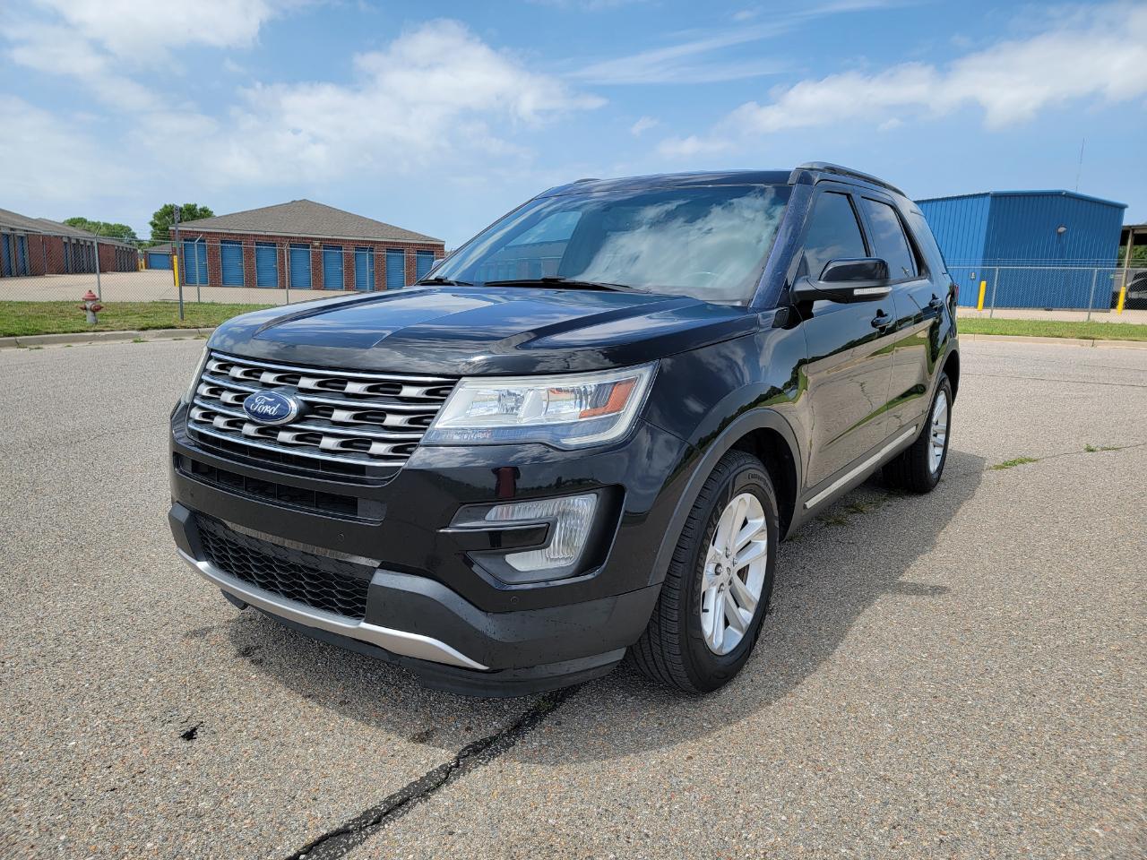 Ford Explorer XLT FWD 2017