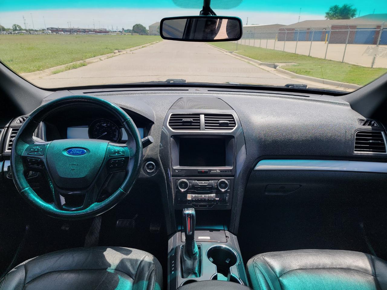 Ford Explorer XLT FWD 2017