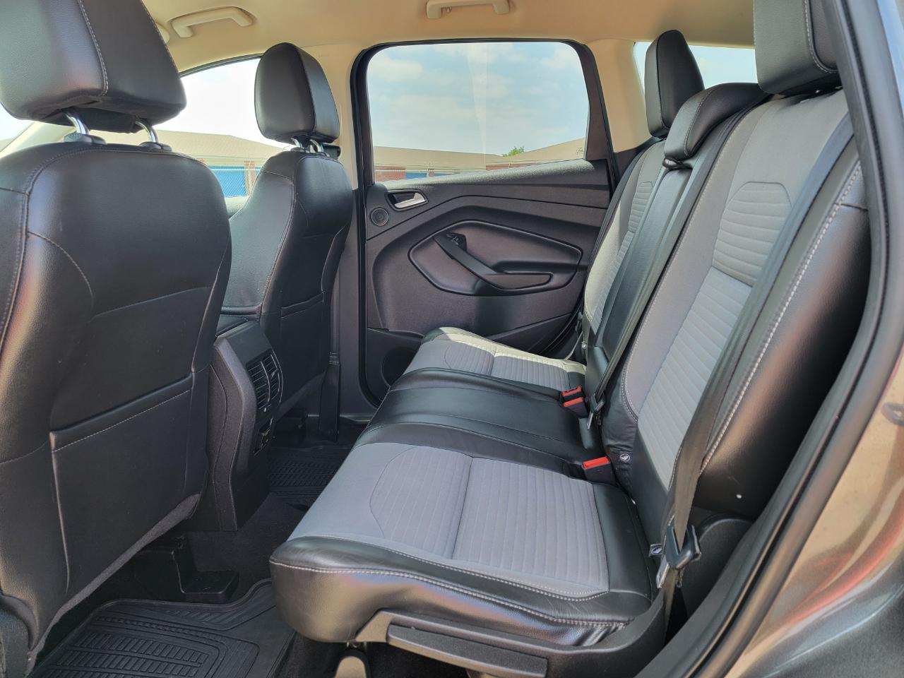 Ford Escape SE FWD 2017