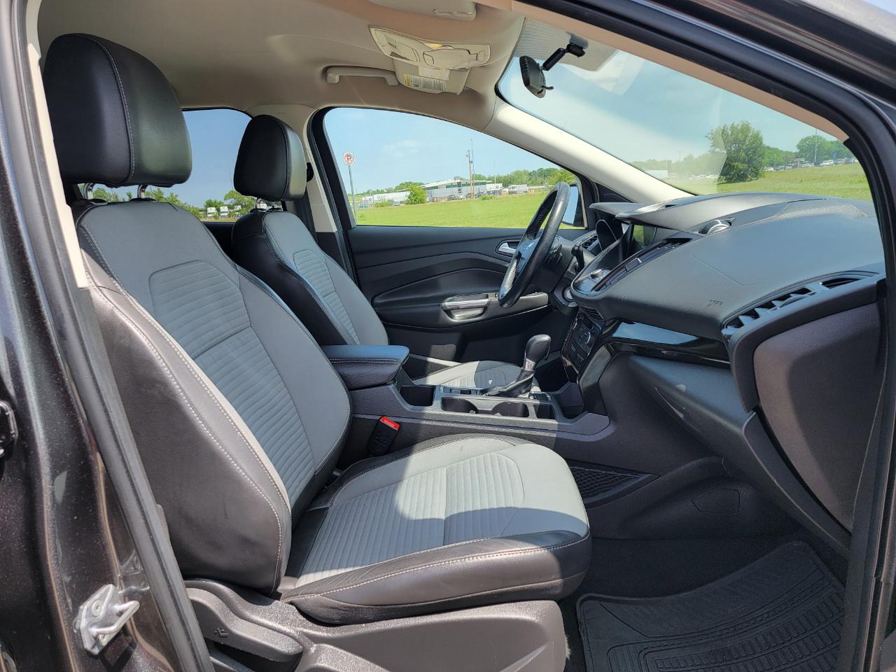 Ford Escape SE FWD 2017