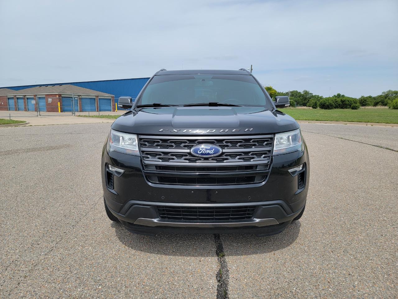 Ford Explorer XLT FWD 2018