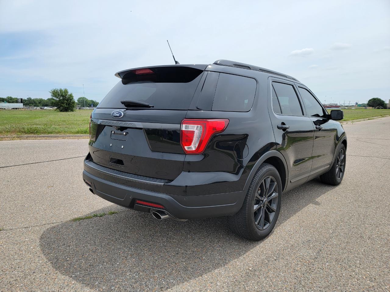 Ford Explorer XLT FWD 2018