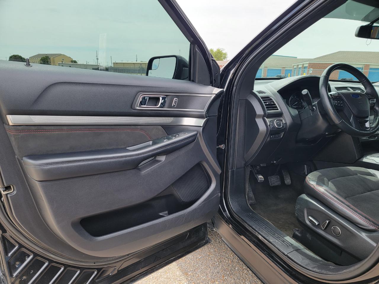 Ford Explorer XLT FWD 2018