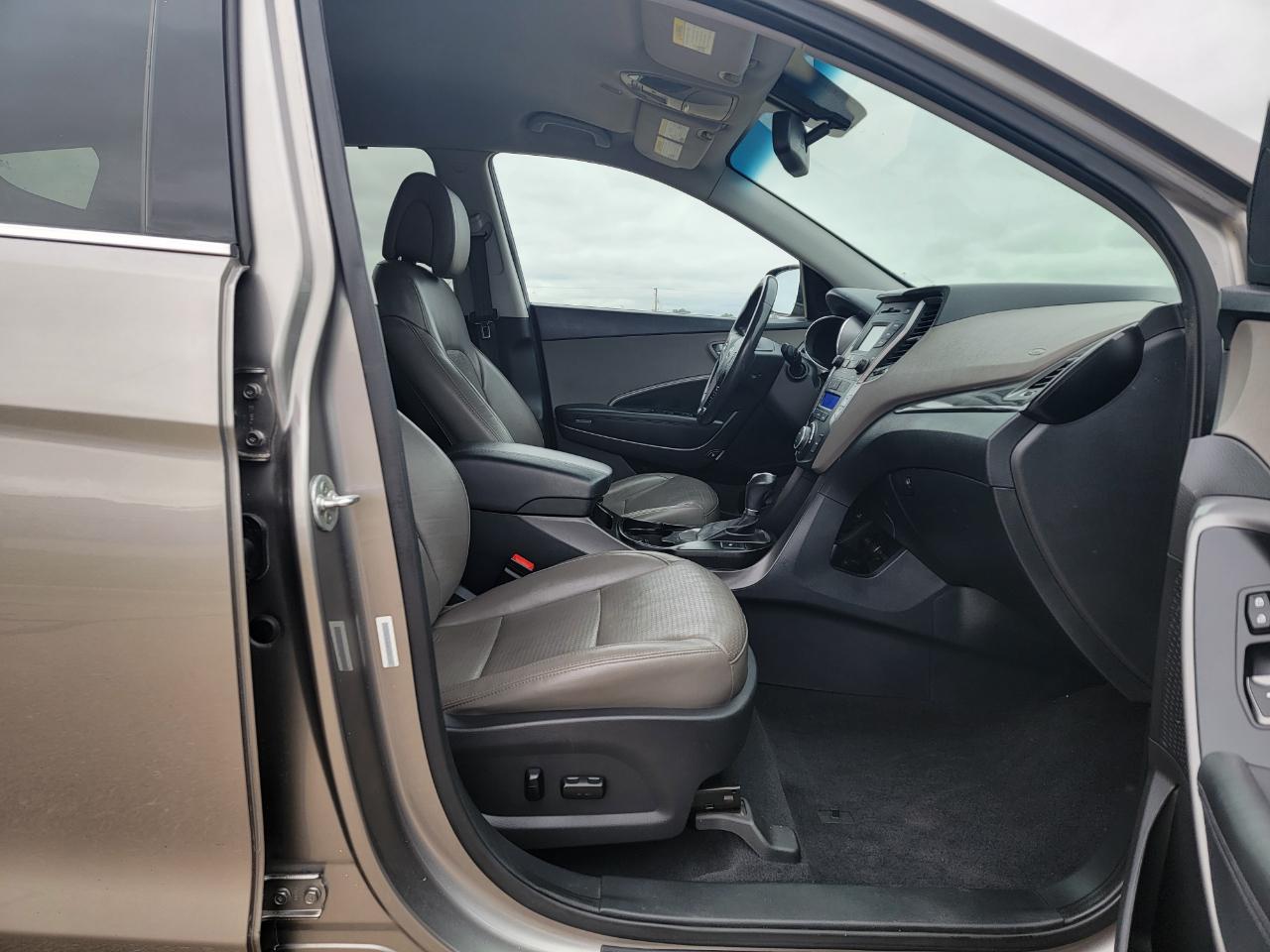 Hyundai Santa Fe Sport FWD 4dr 2.4 2014