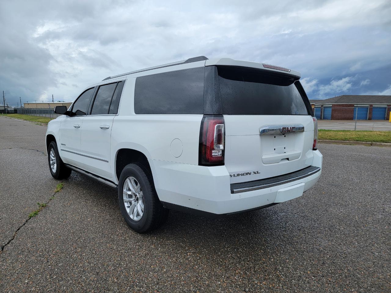 GMC Yukon XL 2WD 4dr Denali 2016