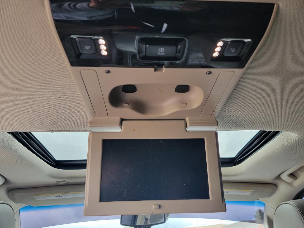 GMC Yukon XL 2WD 4dr Denali 2016