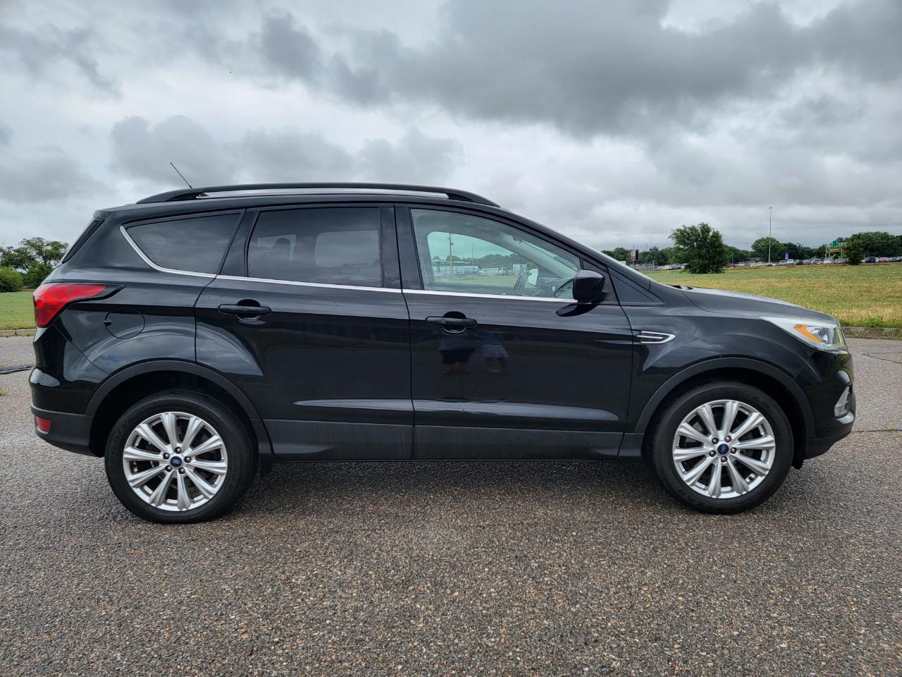Ford Escape SEL 4WD 2019
