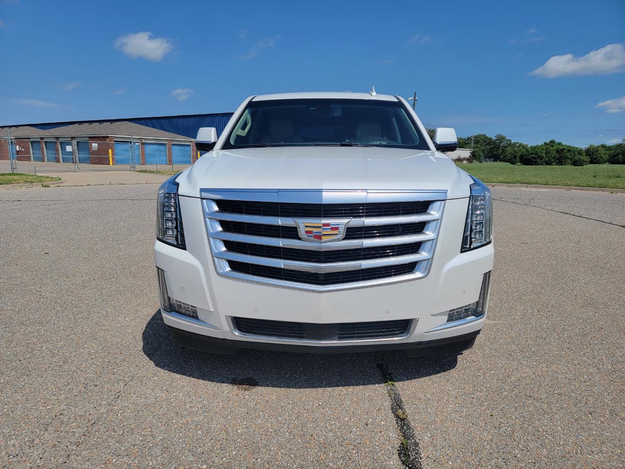 Cadillac Escalade ESV 4WD 4dr Premium Collection 2016