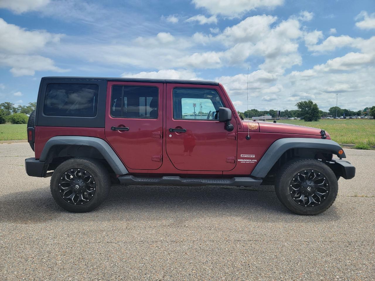 Jeep Wrangler Unlimited 4WD 4dr Sport 2012