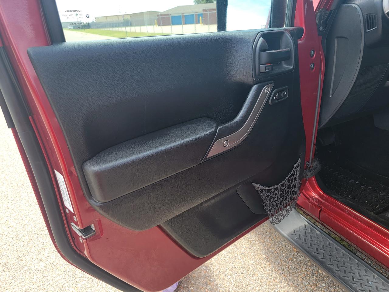 Jeep Wrangler Unlimited 4WD 4dr Sport 2012