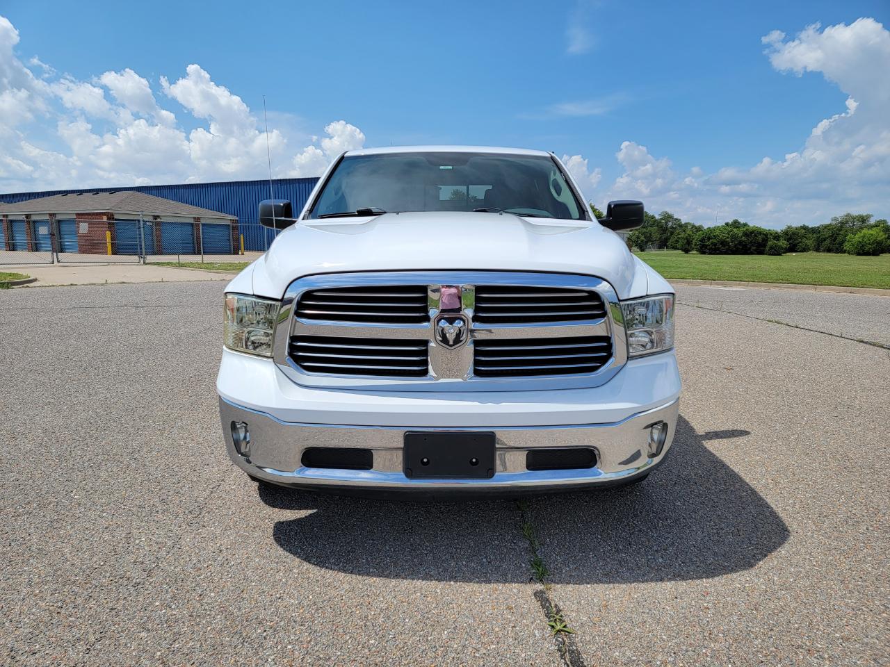 RAM 1500 2WD Crew Cab 140.5" Lone Star 2014