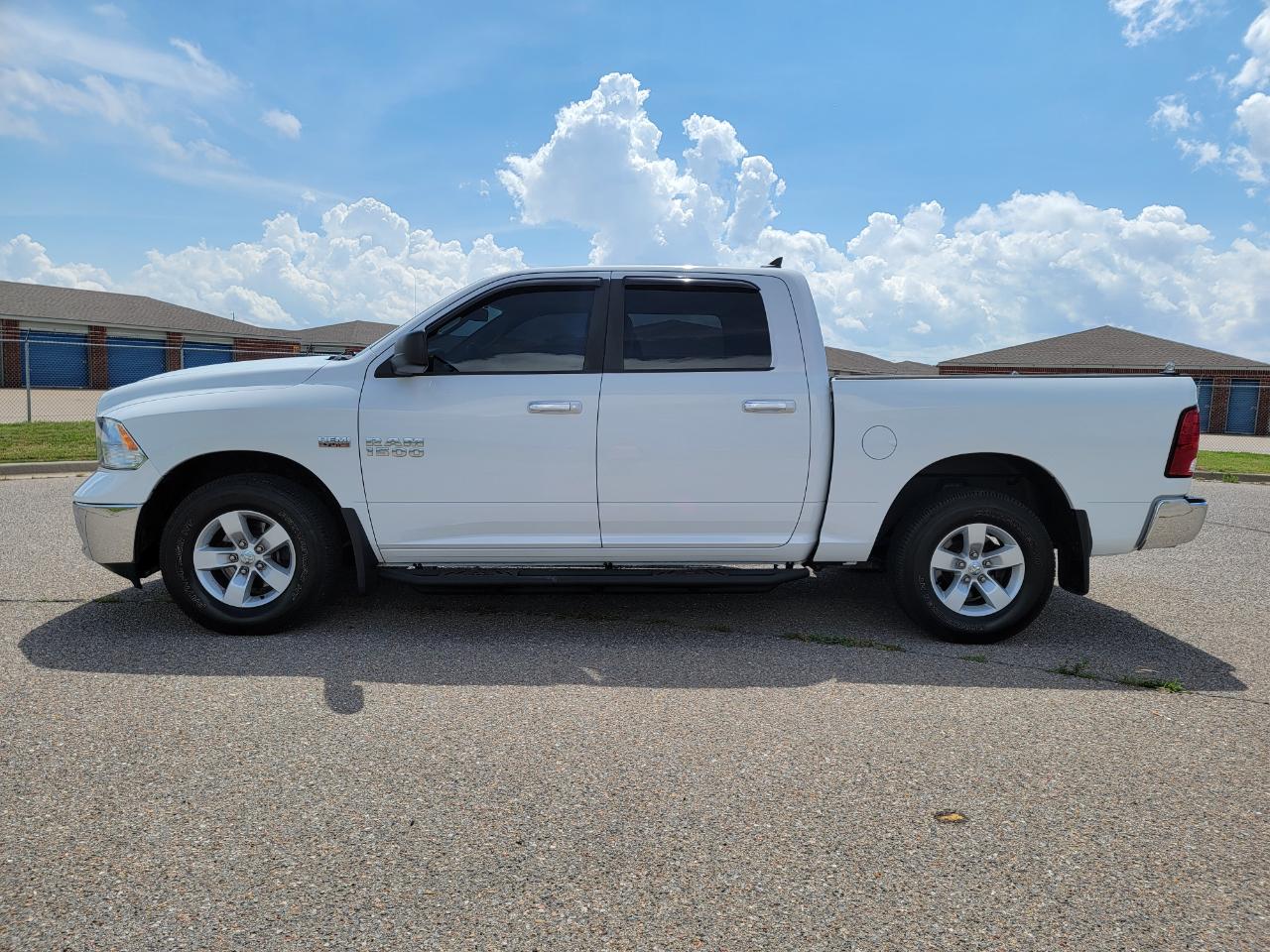 RAM 1500 2WD Crew Cab 140.5" Lone Star 2014