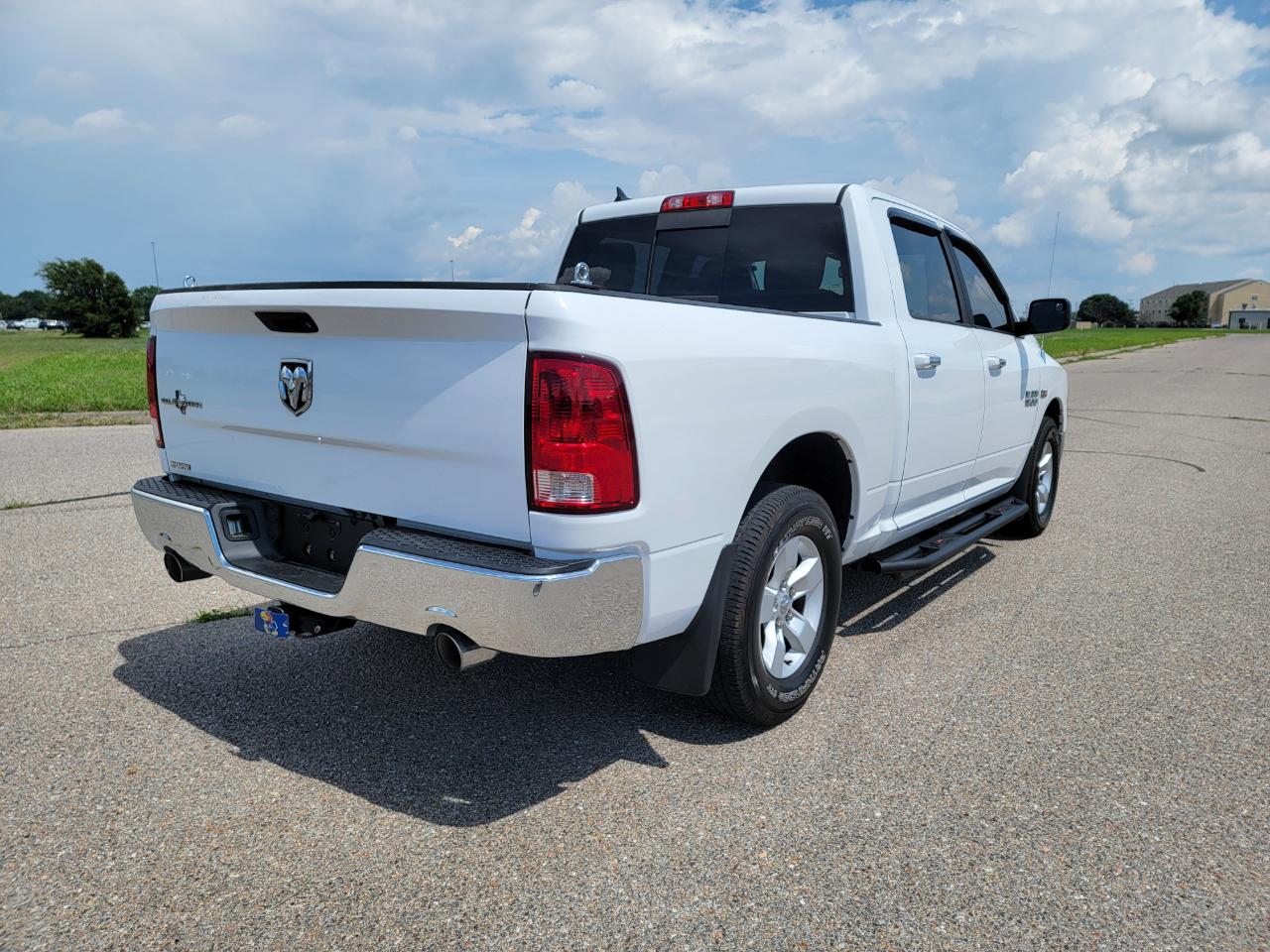 RAM 1500 2WD Crew Cab 140.5" Lone Star 2014
