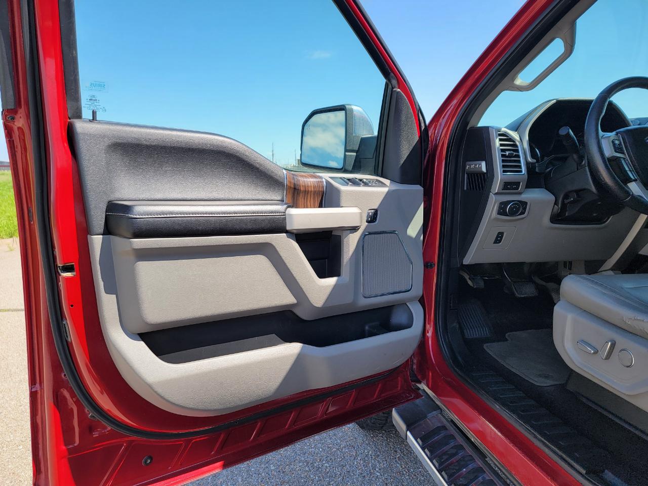 Ford F-150 4WD SuperCrew 145" King Ranch 2015